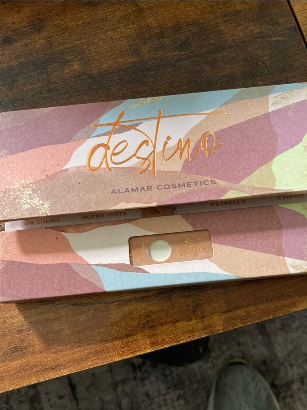 Destino by Alamar Cosmetics - Multicolor Eyeshadow Palette